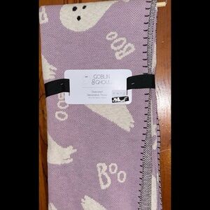 NWT Goblin & Ghoul Lavender Knit Ghost Halloween Oversized Blanket Viral 50 x 70